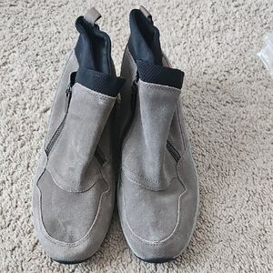 Easy Spirit Gray Ankle Boots
